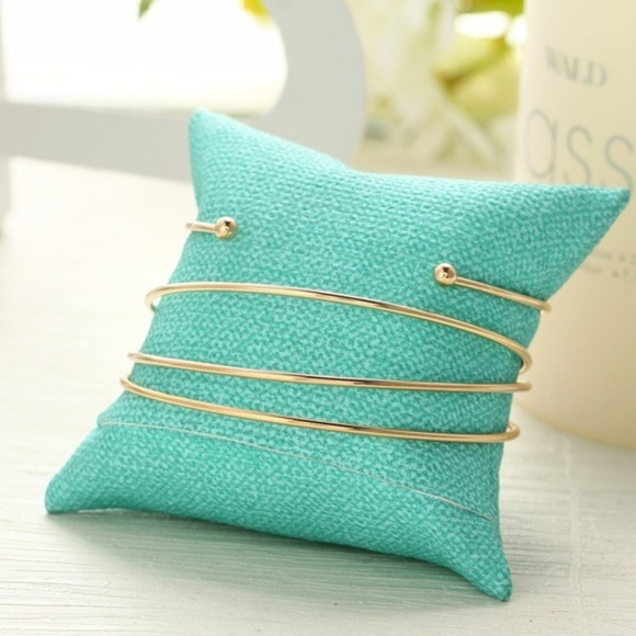 🎉4 Piece Bangle Set - Picture 5 of 8